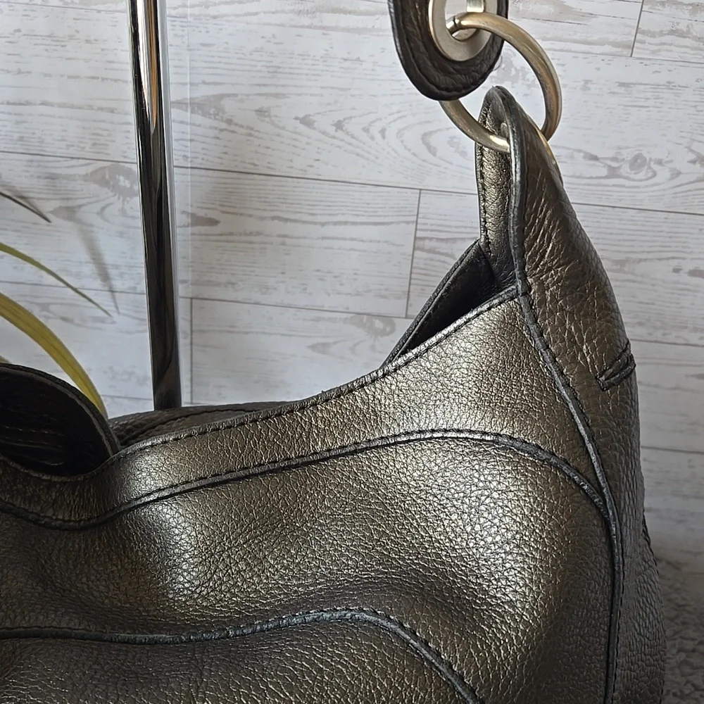 Banana Republic Metallic Leather Hobo Bag - Picture 2 of 8